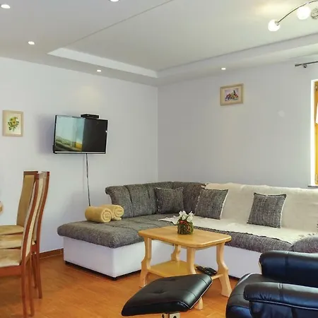 0 Bedroom Holiday In Дом отдыха *