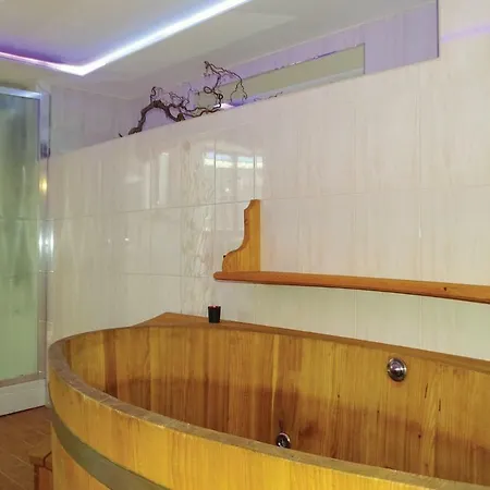 Дом отдыха 0 Bedroom Holiday In Vransko